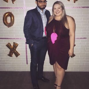 2 for $18 🎉 Burgundy Semi Formal Dress